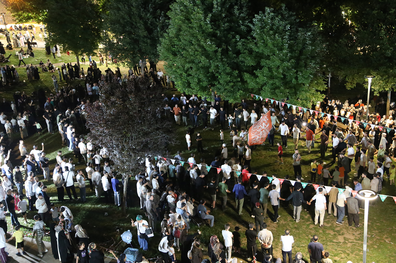 Davet ve Gençlik Hareketi'nin park etkinliğinde çocuklar ve aileler bir araya geldi 