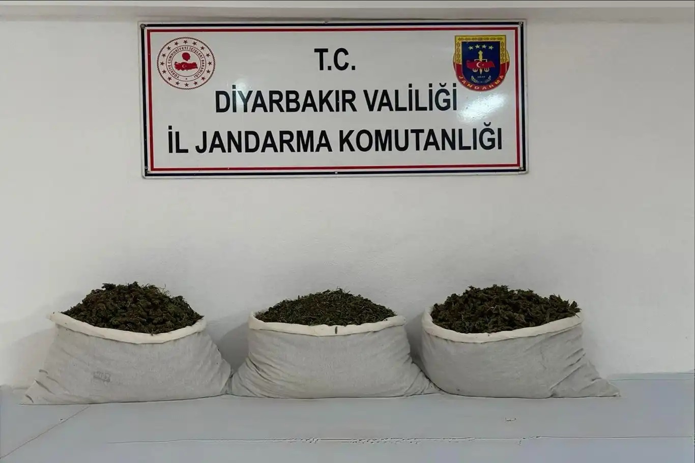 Li Dîyarbekirê 107 kîlogram maddeyên hişber hatin bidestxistin