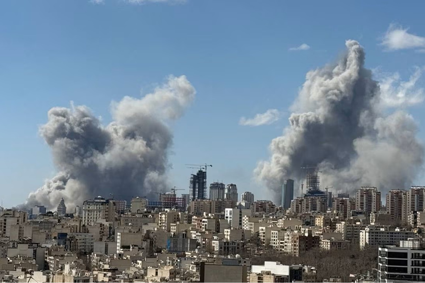 دەنگی تەقینەوە لە باشووری ئێران بیسترا