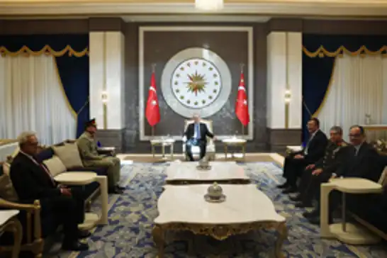 President Erdogan receives Pakistan's Chief of Army in Ankara