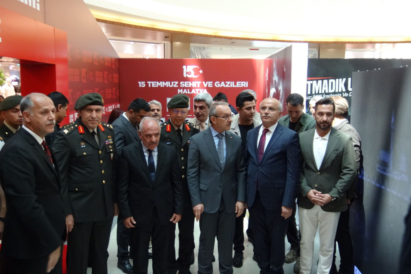 Vali Yavuz: "Darbe girişimi milletimizin iradesiyle akamete uğratıldı"