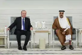 الرئيس أردوغان يصل إلى قطر لتقديم التعازي بوفاة أميرها السابق