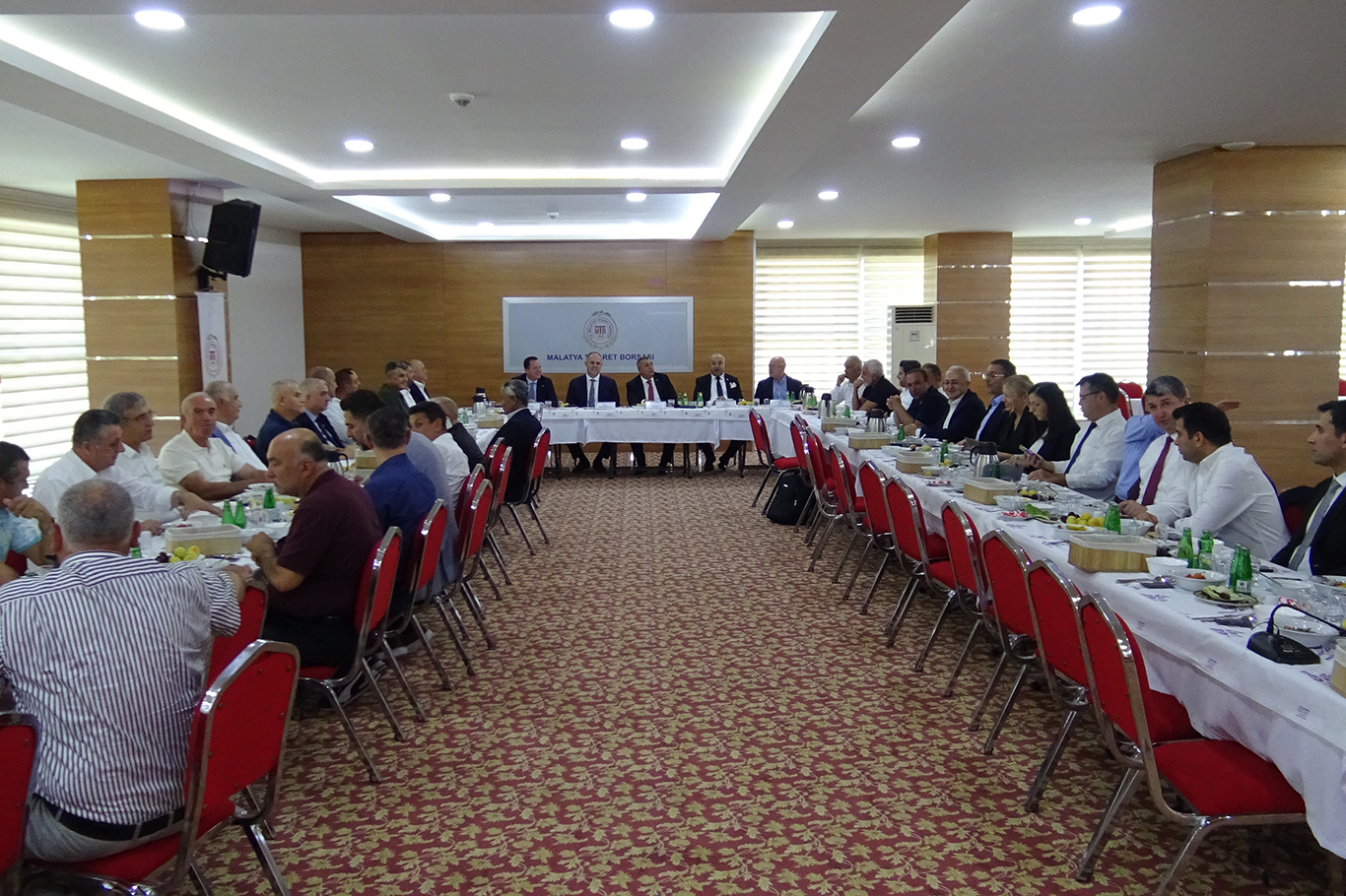Kuru meyve ihracatçıları Malatya'da buluştu