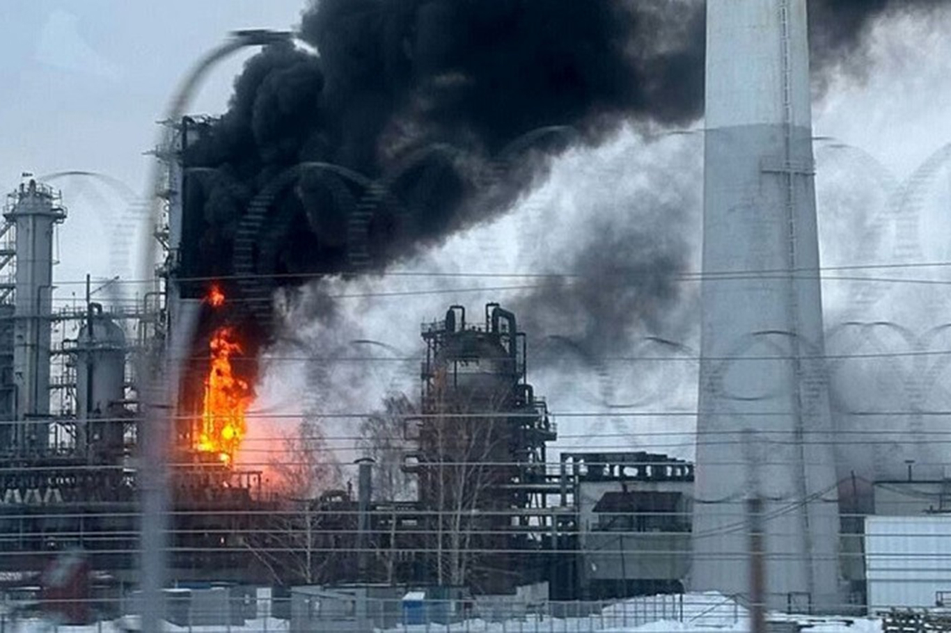 Rusya'da petrol krizi: Rafineriler peş peşe devre dışı kaldı