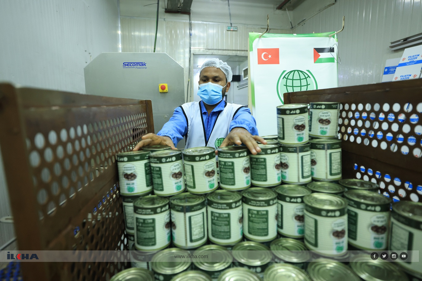 Hope Caravan sends Qurbani meat to Gaza's displaced families