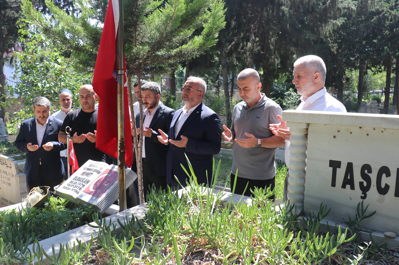 HÜDA PAR Genel Başkan Yardımcısı Aslan: Bu milletin direnişi, küresel güçlerin kavramlarıyla vaftiz edilemez