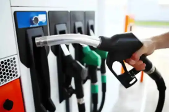 Akaryakıta zam geliyor: Benzin 1,15 lira, motorin 3,10 lira artacak