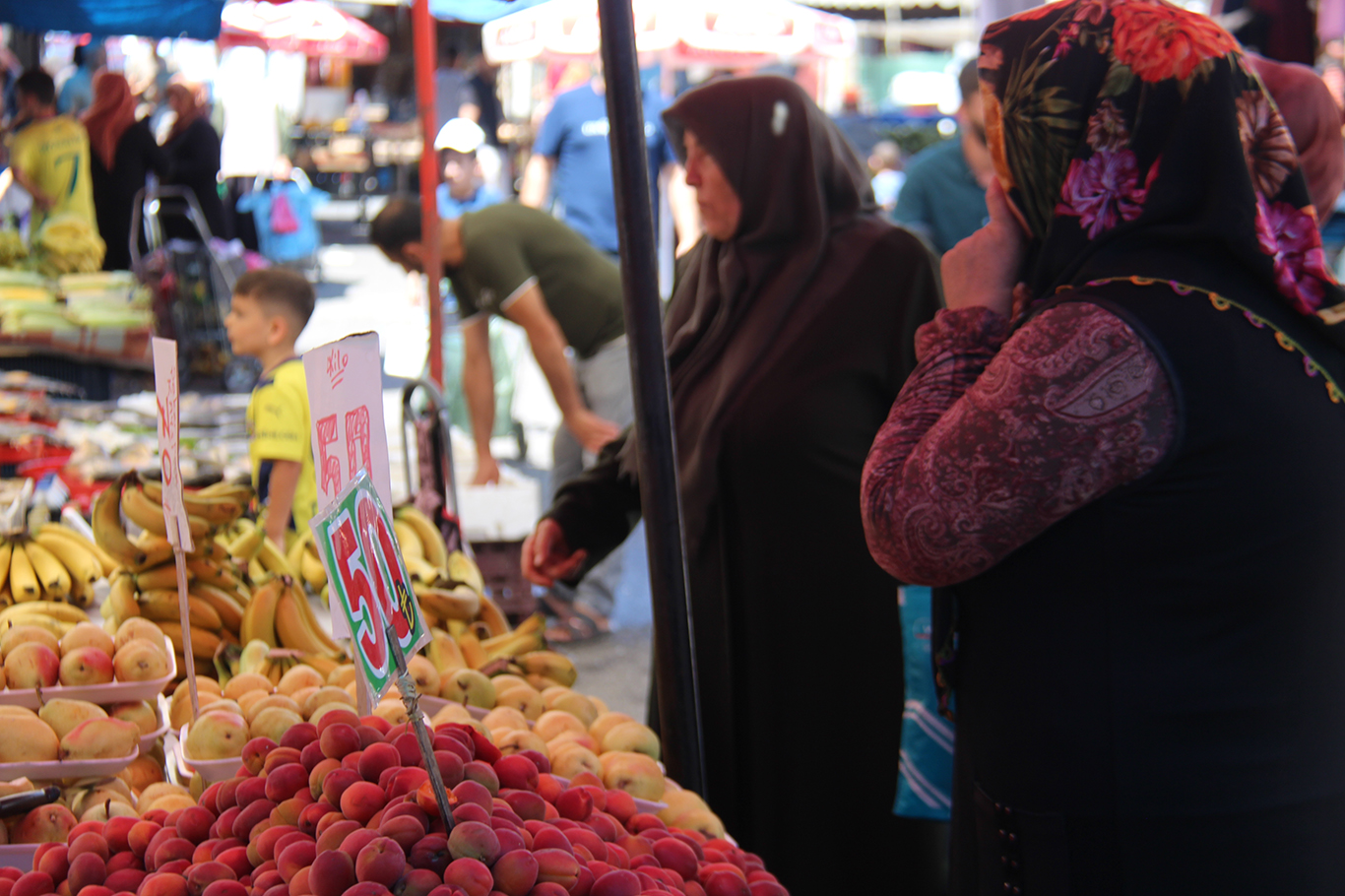Diyarbakır'da pazarcı esnafı: Fiyatlar uygun ama alım gücü yetersiz