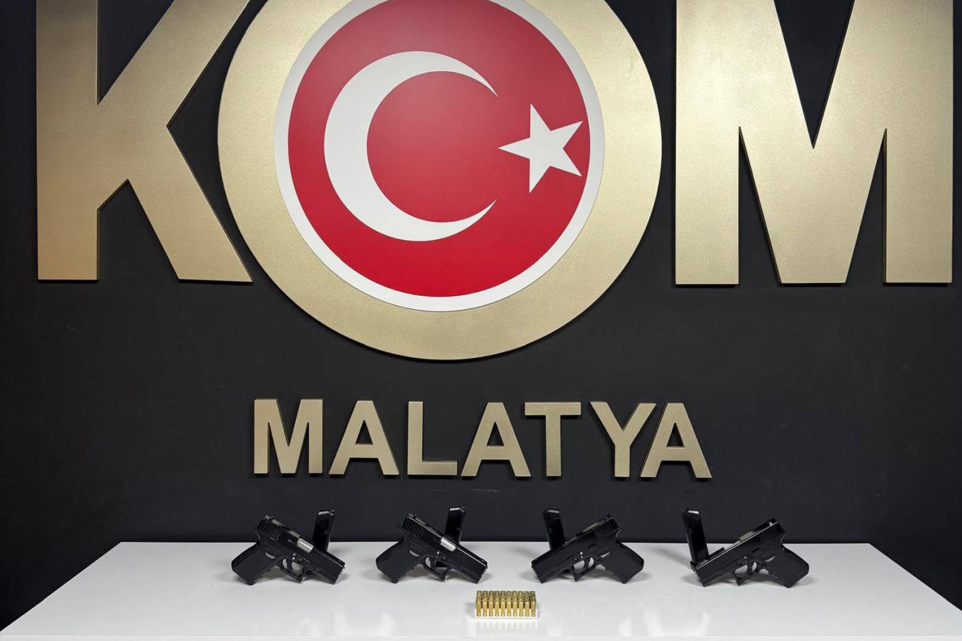Malatya'da ruhsatsız silah operasyonunda 7 şüpheli yakalandı