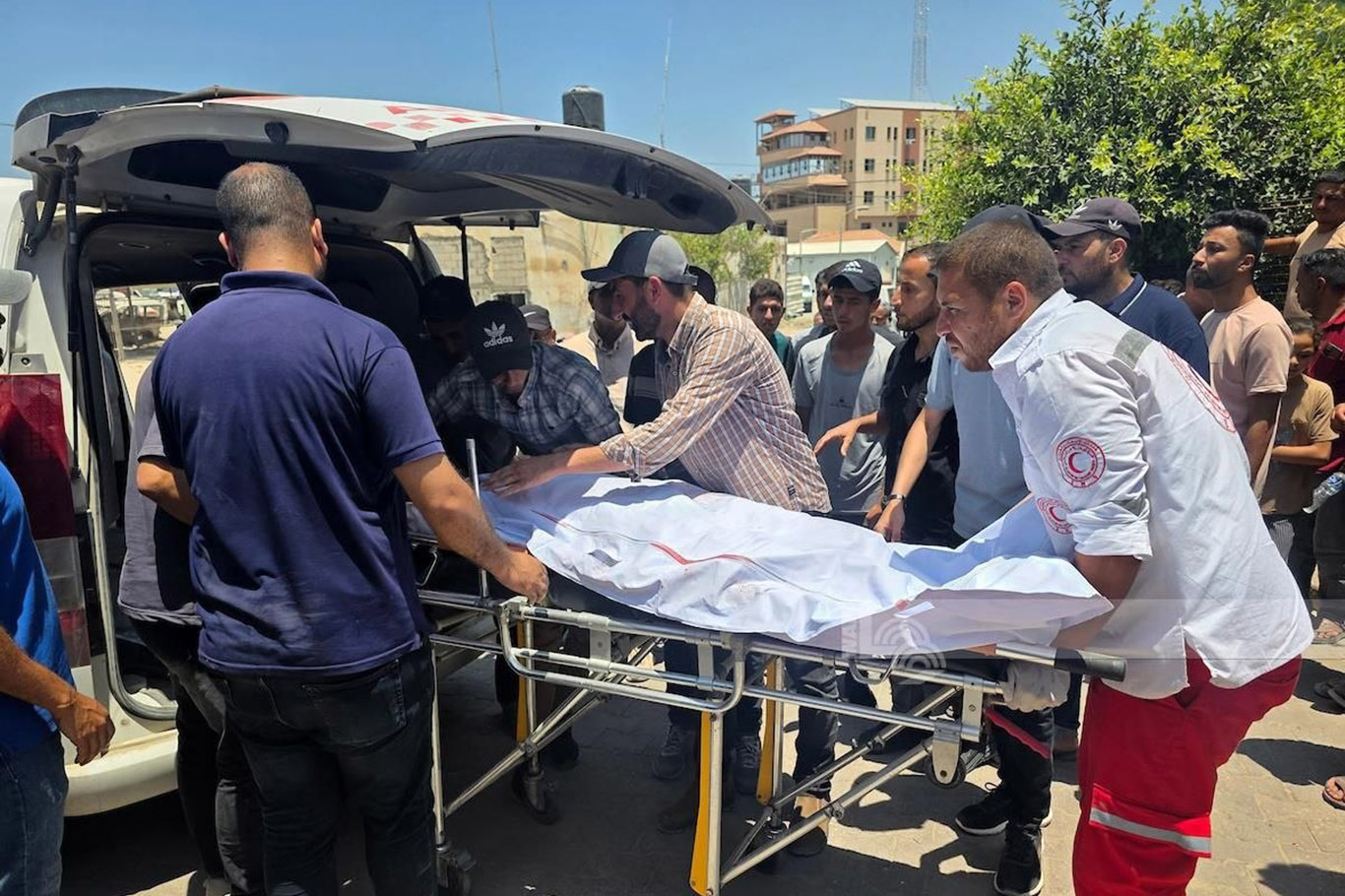 One civilian killed, several others injured as Israel intensifies bombardment across Gaza