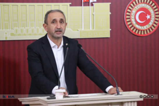 دەمیر: ئەم ڕێبازە بەرامبەر بە حکومەتی سوریا فۆرمێکی ڕوونی فشاری سیاسی و ڕەشبگیرییە