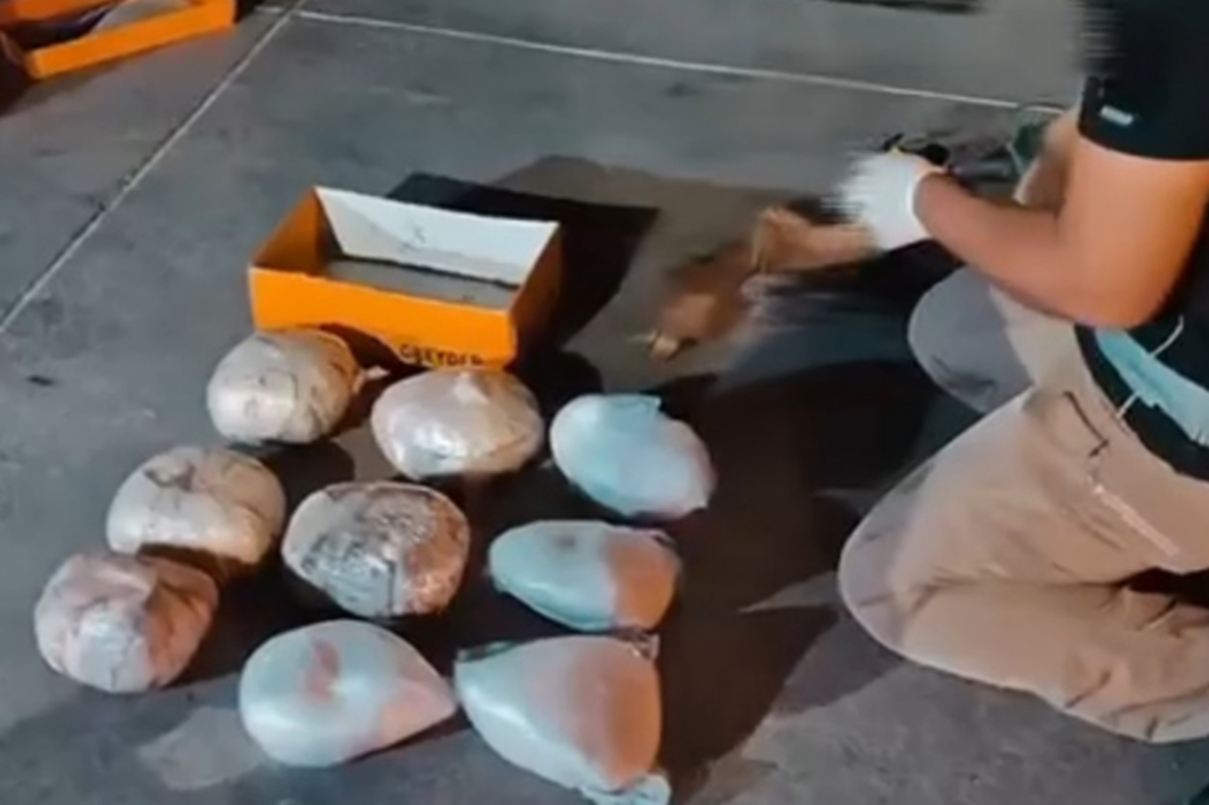 Şırnak'ta 9 kilo 700 gram metamfetamin ele geçirildi