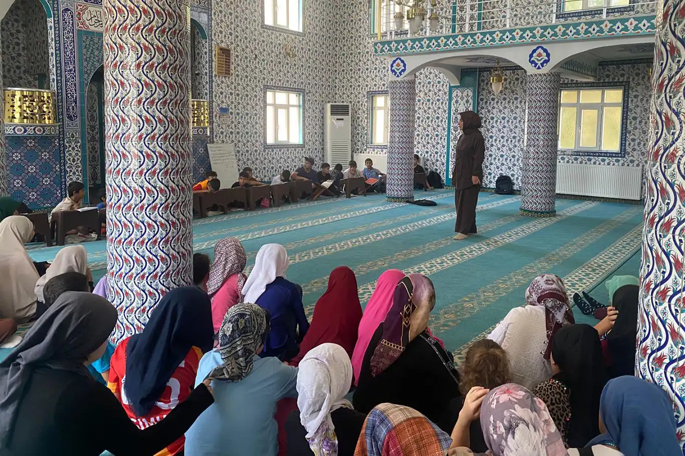 Kur'an kursu öğrencilerine ağız ve diş sağlığı eğitimi verildi
