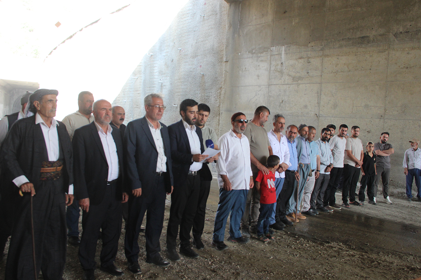 HÜDA PAR’DAN 13 YILDIR BİTMEYEN ŞIRNAK-VAN YOLU İÇİN YETKİLİLERE ÇAĞRI