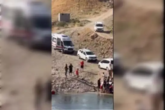 Mardin'de boğulma tehlikesi geçiren genç hayatını kaybetti