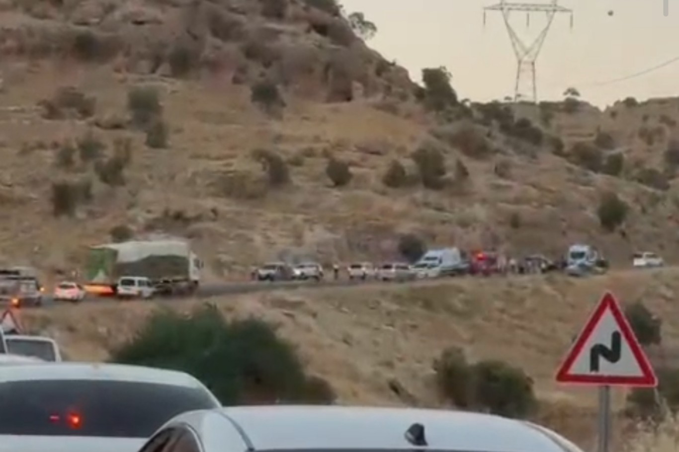 Mardin'de iki aracın çarpıştığı kazada 1 bebek öldü, 7 kişi yaralandı