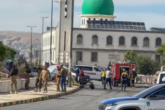 خمسة قتلى و16 مصاباً في انفجار عبوة ناسفة داخل مقهى وسط دمشق