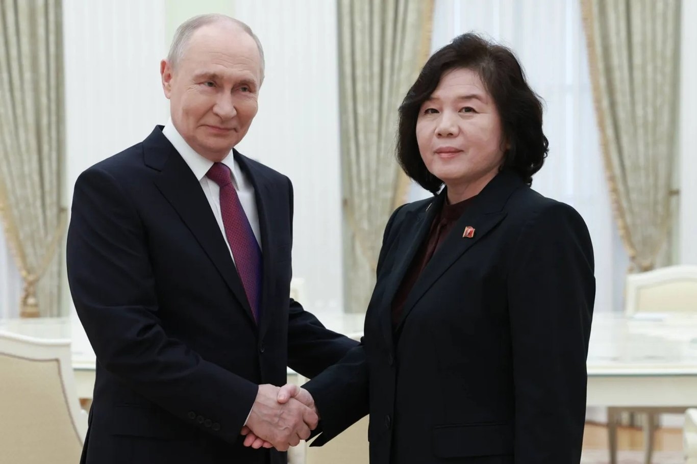Russian President Putin meets with North Korean foreign minister