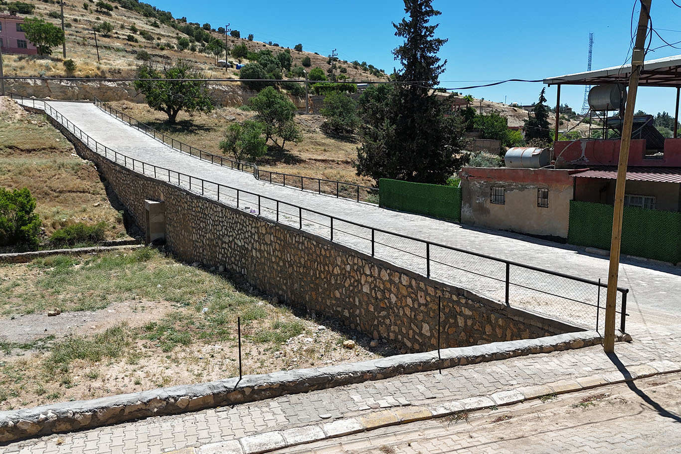HÜDA PAR'lı Belediye Başkanı Özhan, yılların ulaşım sorununu çözdü