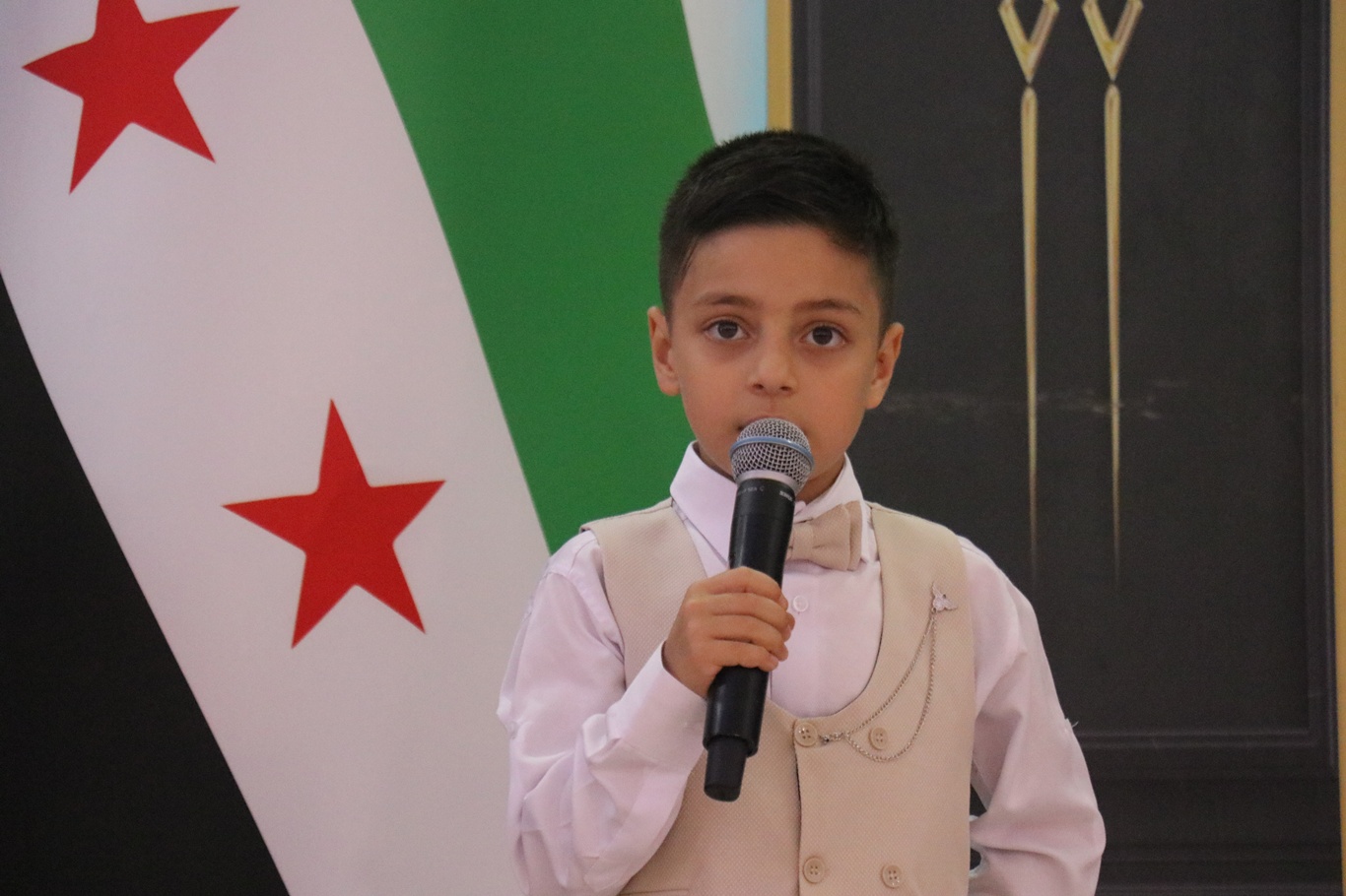 Muhacir çocuklar gurbette de Kur'an öğrenmekten geri durmuyor