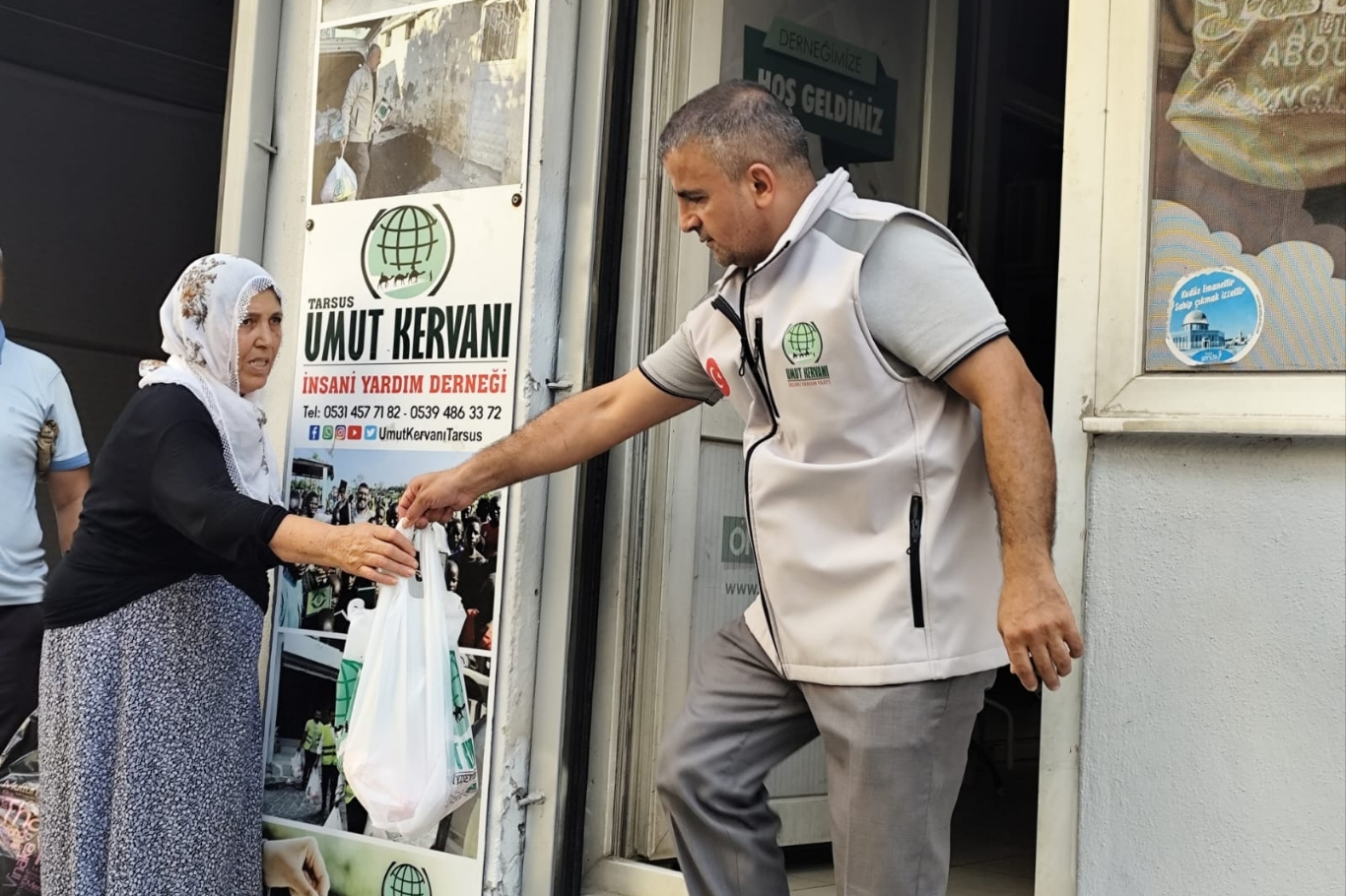 Tarsus Umut Kervanı'ndan yetim ve muhtaç ailelere yardım