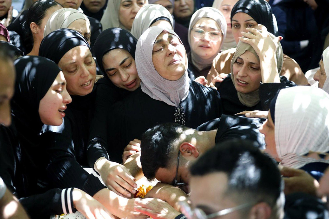 در حملات اشغالگران به غزه طی ۲۴ ساعت گذشته، ۱۳ فلسطینی به شهادت رسیدند