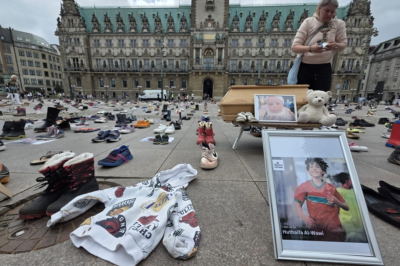 Hamburg exhibition pays tribute to Palestinian civilians killed in Gaza