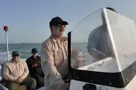 فەرماندەی هێزی زەمینی سوپای پاسداران لە گەرووی هورمز پشکنینی ئەنجام دا