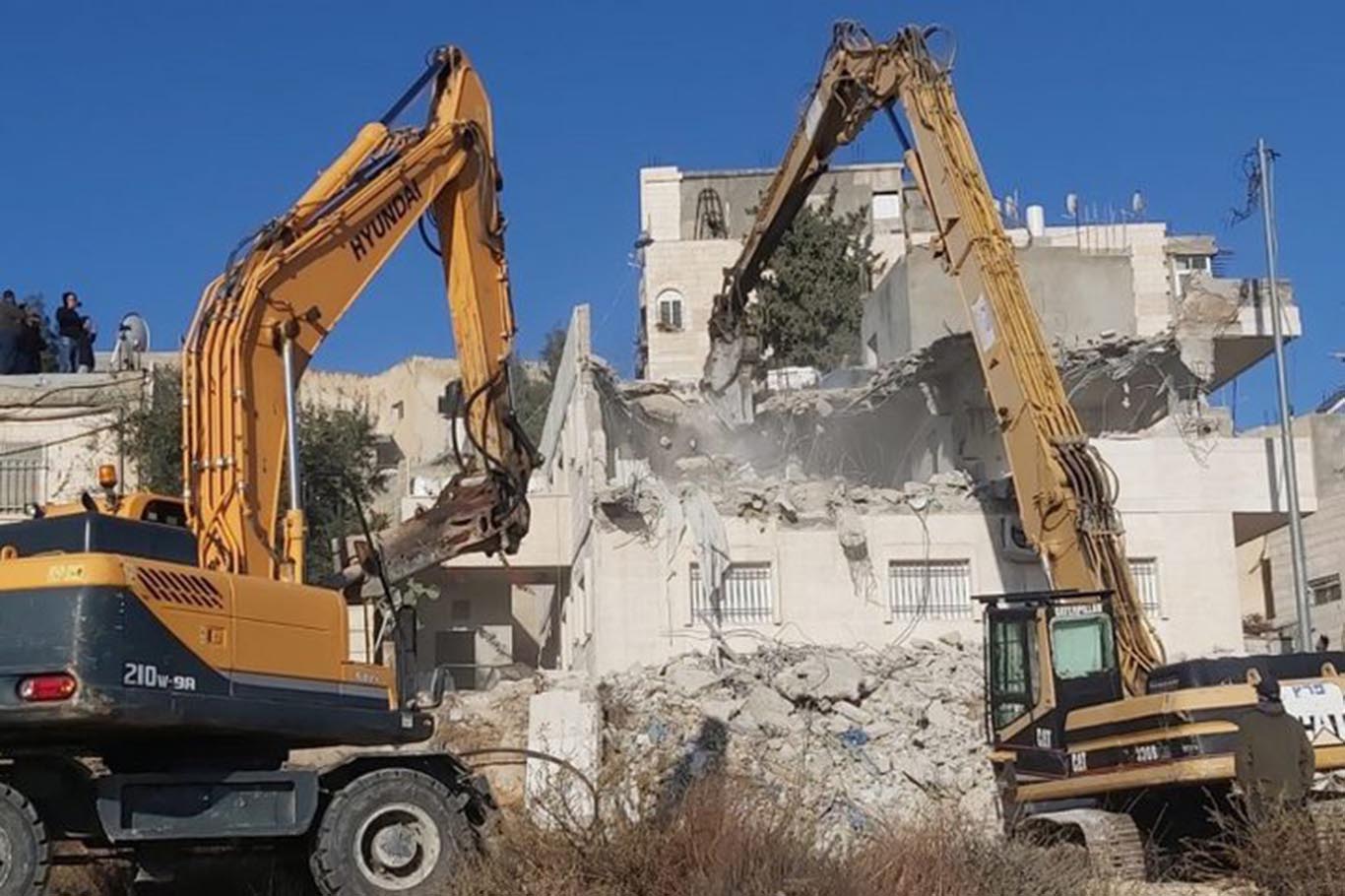 Îşxalkeran 5 malên Filistîniyan hilweşandin