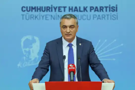 CHP'de 4 il başkanı görevden alındı