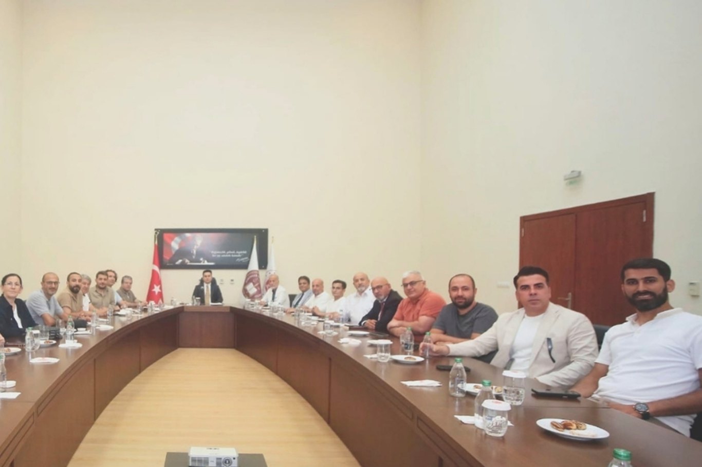 Cumhuriyet Başsavcısı Yasin Emre basın temsilcileriyle buluştu