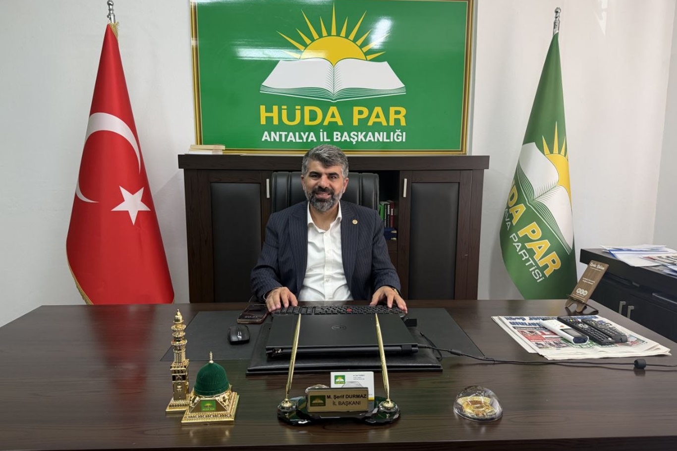 HÜDA PAR Milletvekili Faruk Dinç Antalya'da çeşitli temaslarda bulundu