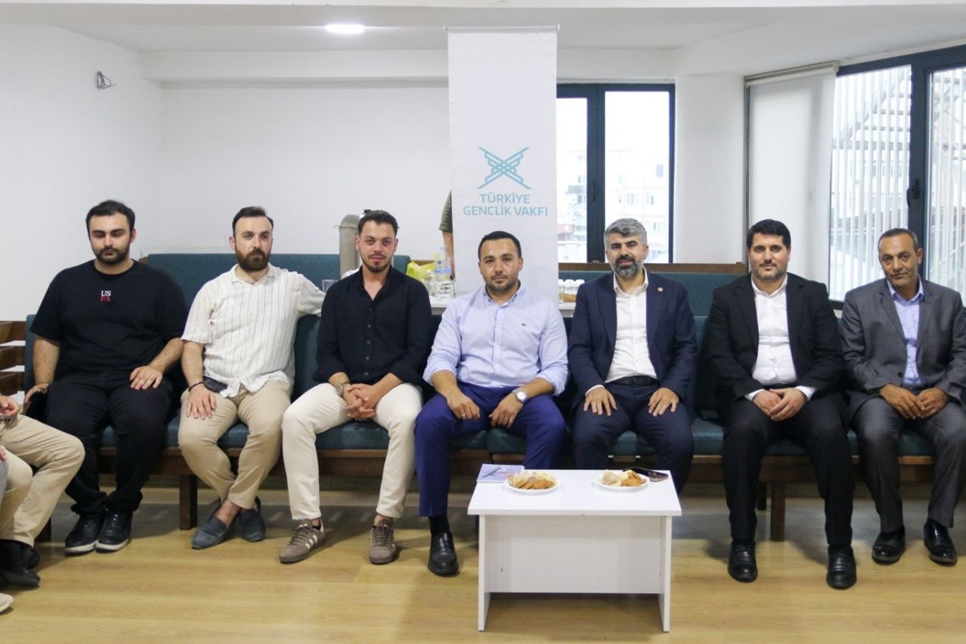 HÜDA PAR Milletvekili Faruk Dinç Antalya'da çeşitli temaslarda bulundu