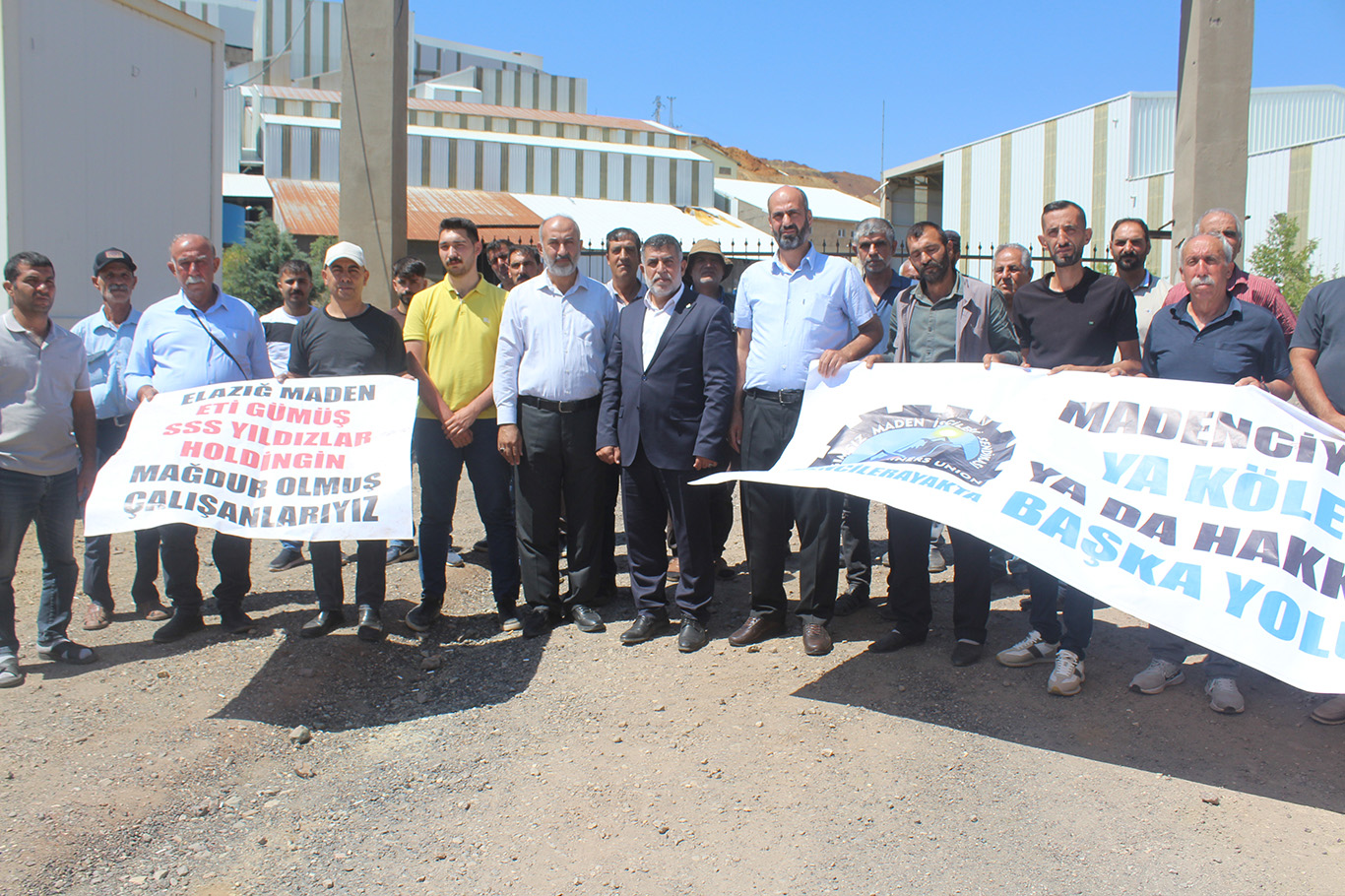 HÜDA PAR Elazığ İl Başkanlığından maden işçilerine destek İşçinin alın teri korunmalıdır