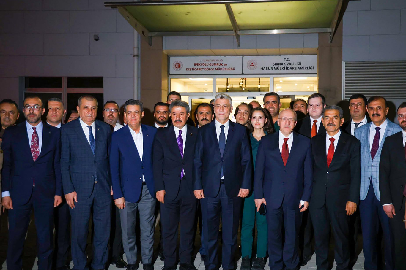 Ticaret Bakanı Bolat, Habur Sınır Kapısı'nda incelemelerde bulundu