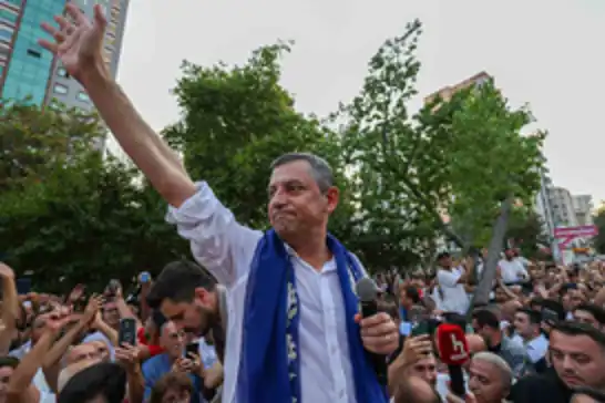 Özgür Özel breaks away from CHP to establish new political party