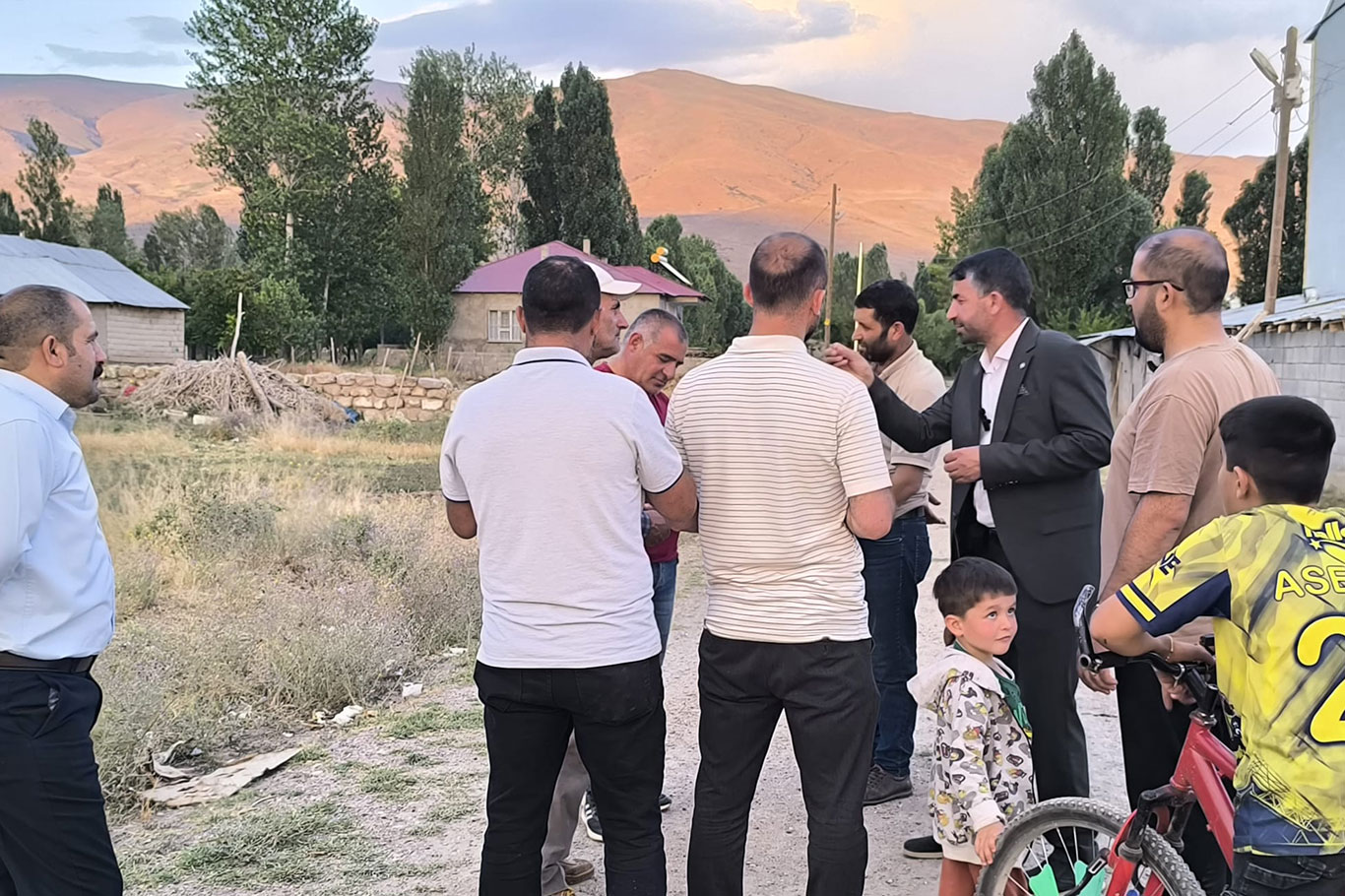 Van'ın Muradiye ilçesinde kanalizasyon sorunu büyüyor!