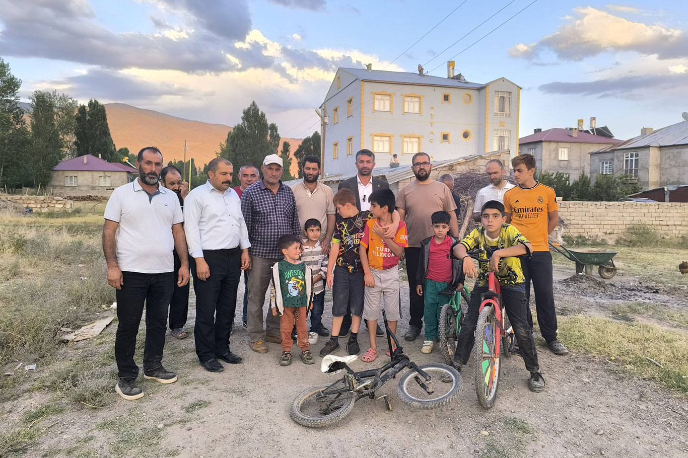 Van'ın Muradiye ilçesinde kanalizasyon sorunu büyüyor!