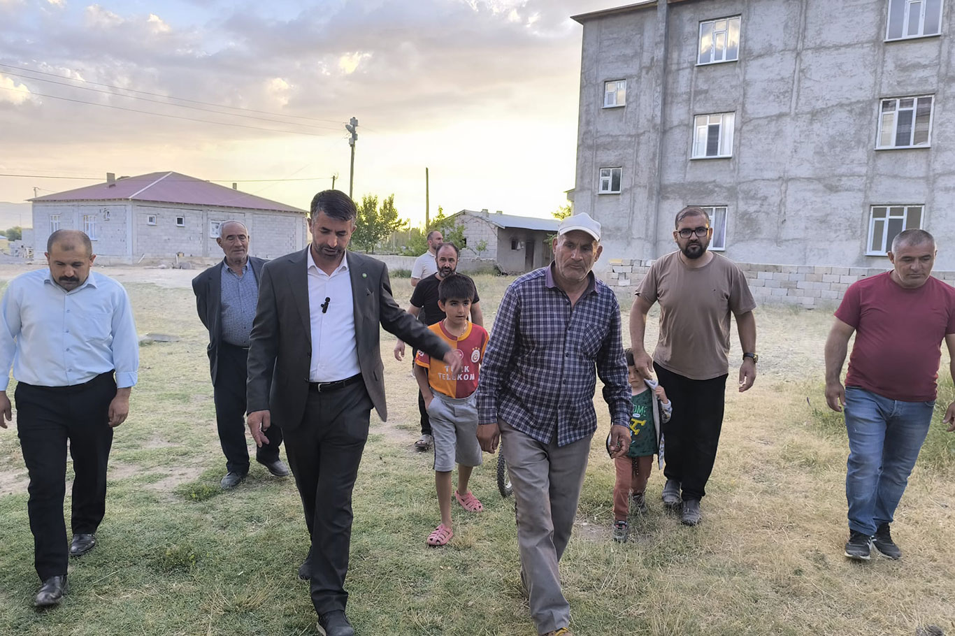 Van'ın Muradiye ilçesinde kanalizasyon sorunu büyüyor!