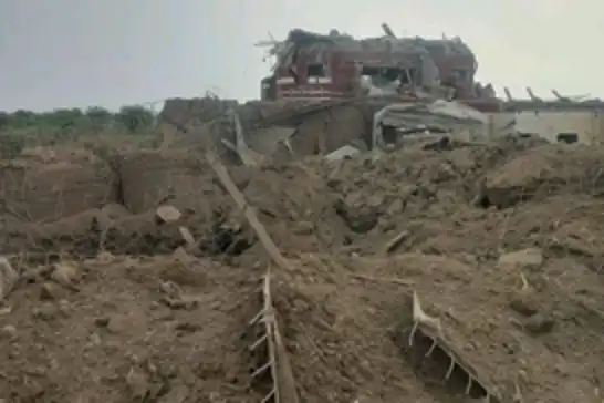 Suicide bombing kills at least 14 at security post in northwest Pakistan