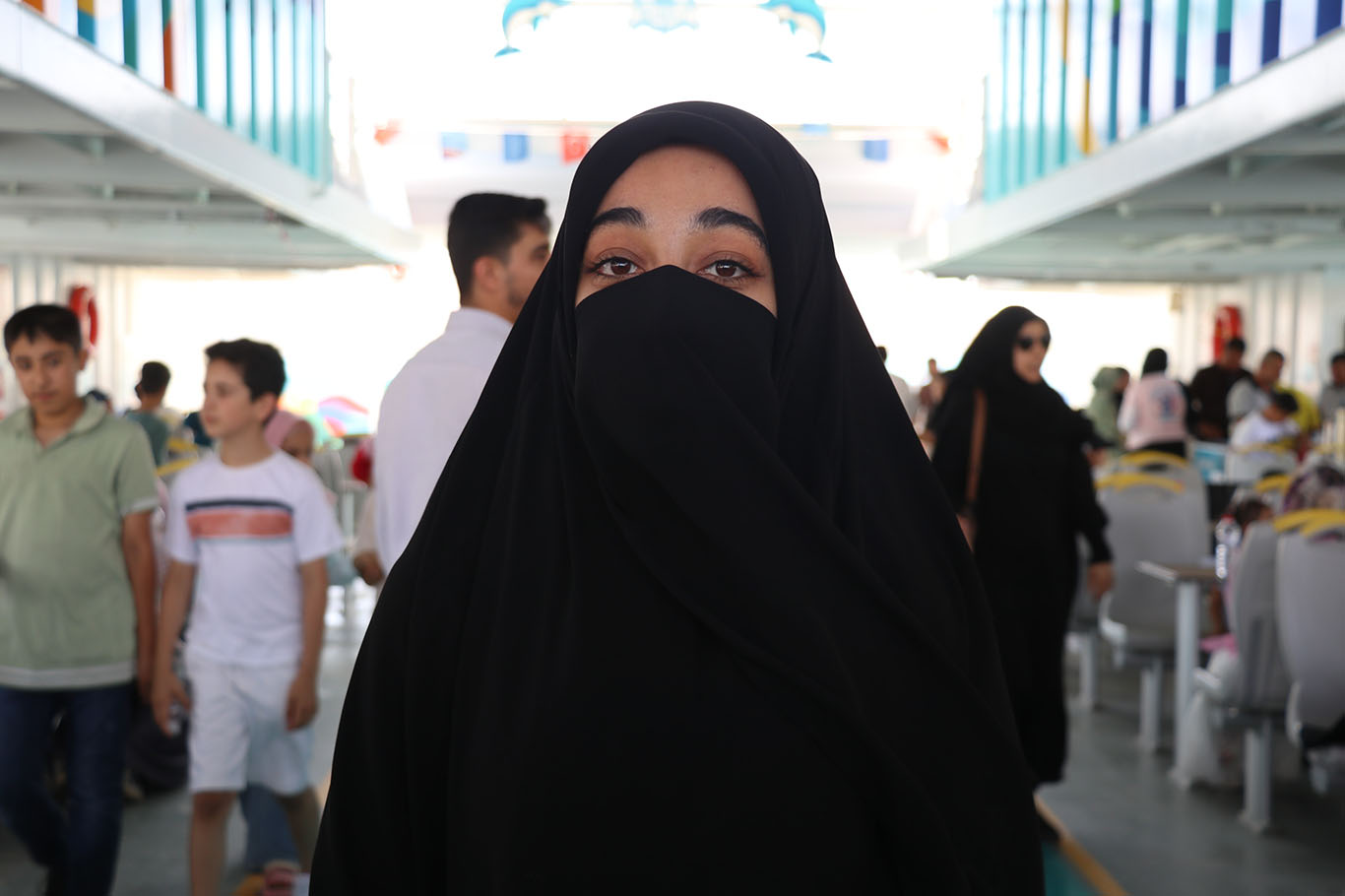 Peygamber Sevdalıları Vakfı yaz okulu öğrencilerini vapur turuyla ödüllendirdi