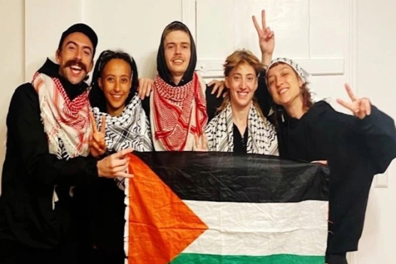 برلمانيون أيرلنديون يطالبون ألمانيا بوقف ملاحقة متضامنين مع فلسطين