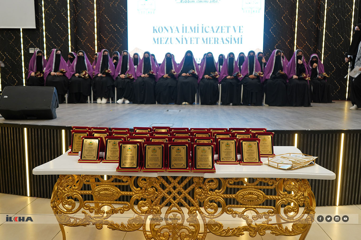 28 female Islamic scholars graduate at ijazah ceremony in Konya