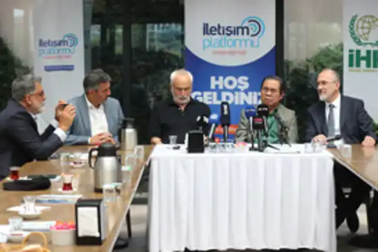 Bangsamoro Lideri Hacı Murad İbrahim İstanbul'da gazetecilerle buluştu