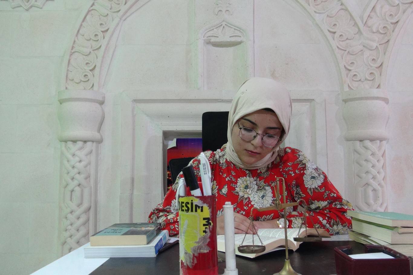 İmam Hatipli Reyyan Güneş, 'Ancak Kur'an hocası olursun' dediler, YKS'de Türkiye 1303'üncüsü oldu