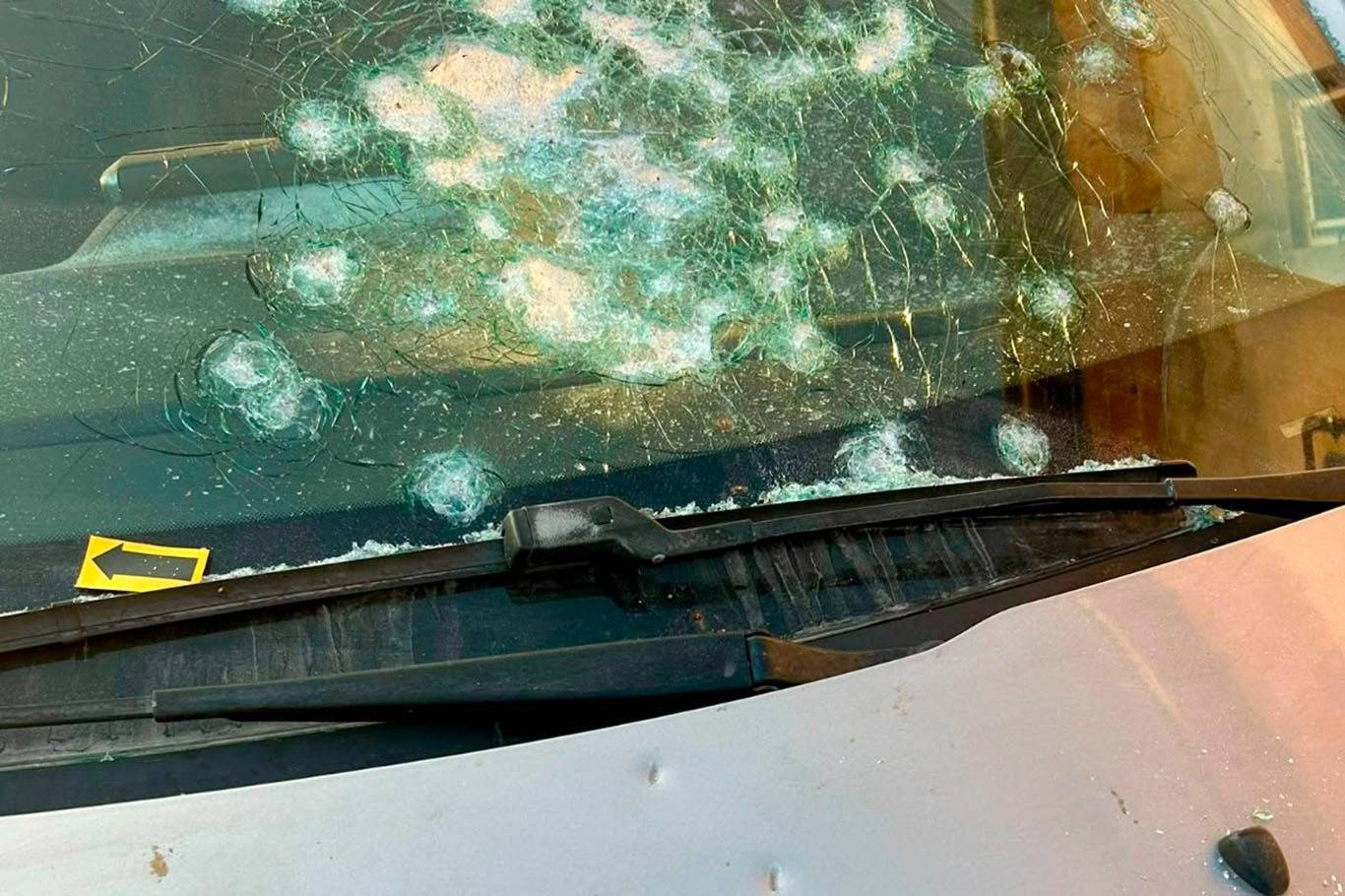 Park halindeki aracın kurşunlanma anı kamerada: 1 şüpheli tutuklandı