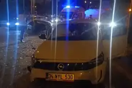 Adıyaman'da iki otomobilin çarpıştığı kazada 3 kişi yaralandı
