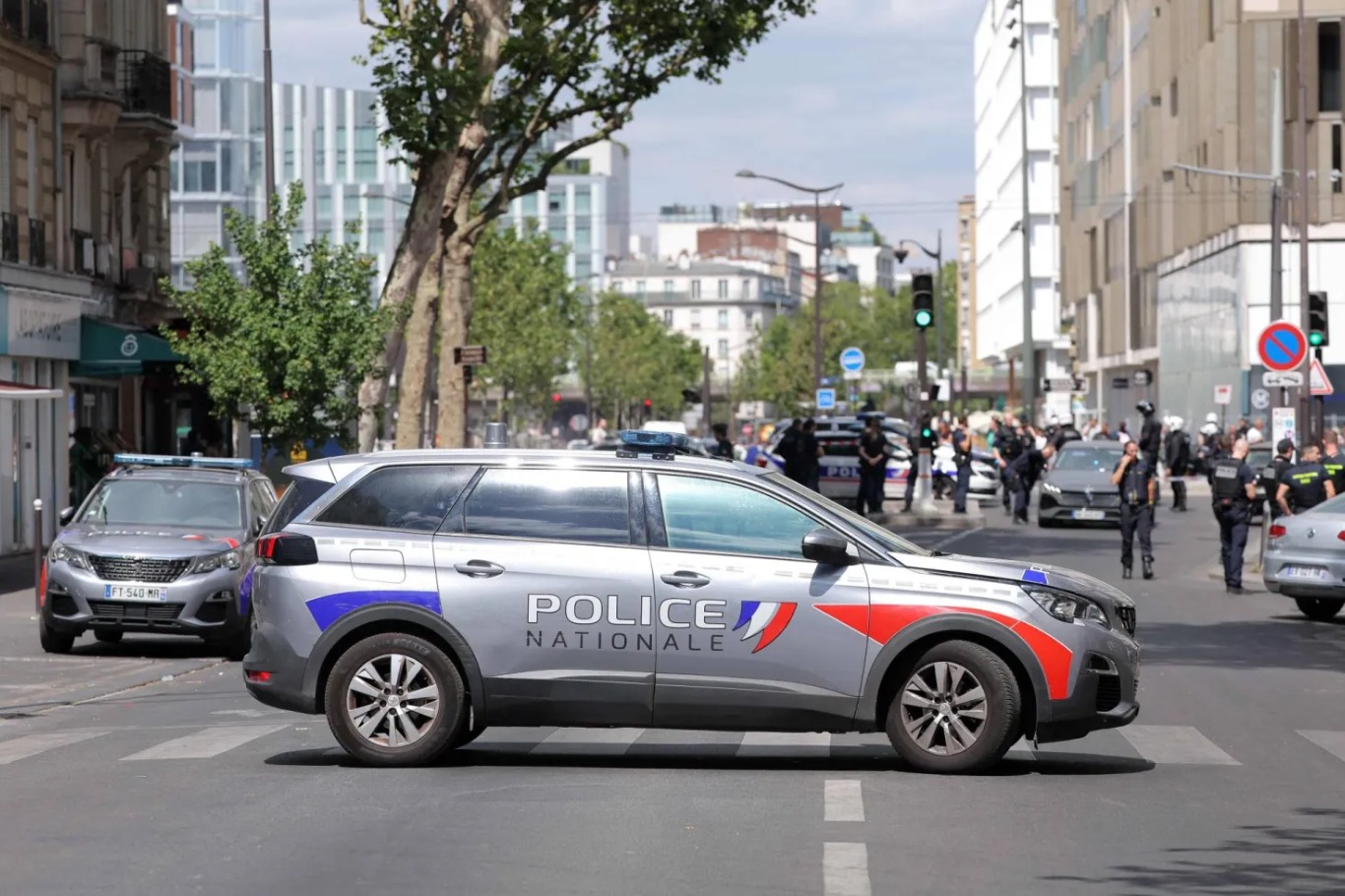 فرنسا.. ثلاثة جرحى جراء حادث طعن في باريس