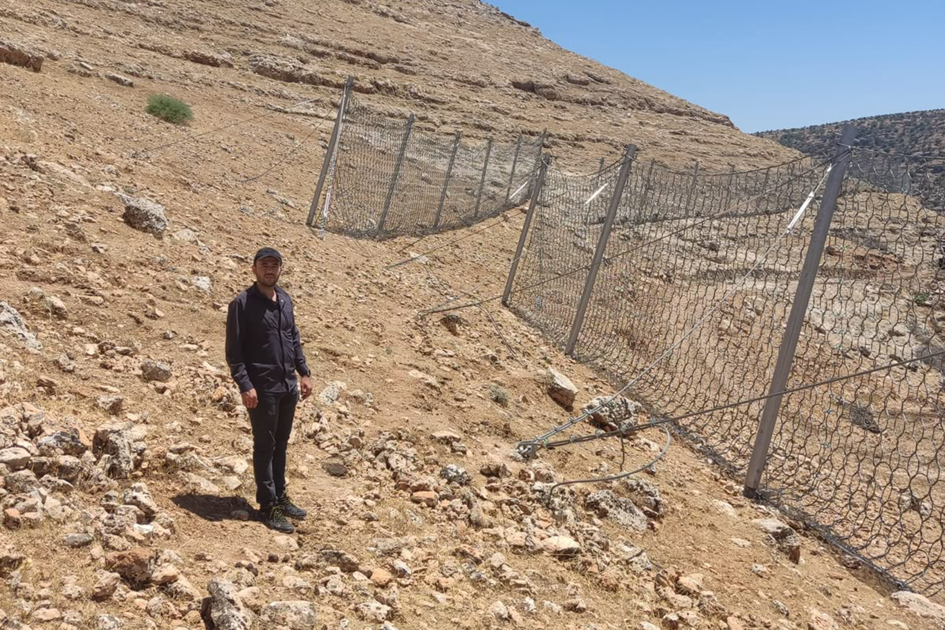 AFAD ŞIRNAK'TA KAYA ISLAHI PROJESİ İLE 7 BİN METREKARE ÇELİK AĞ ÖRDÜ