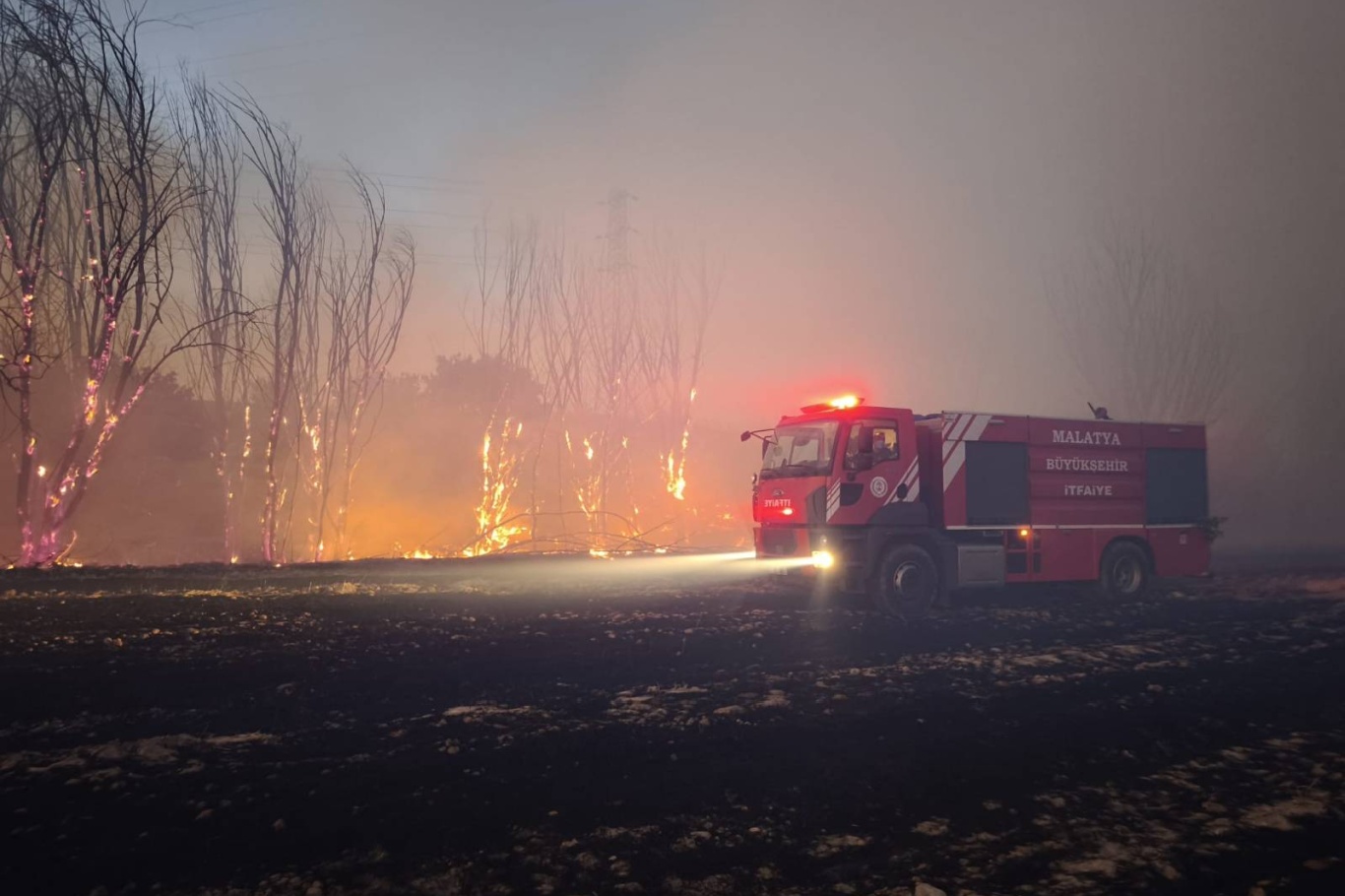 Malatya'da anız yangını korkuttu